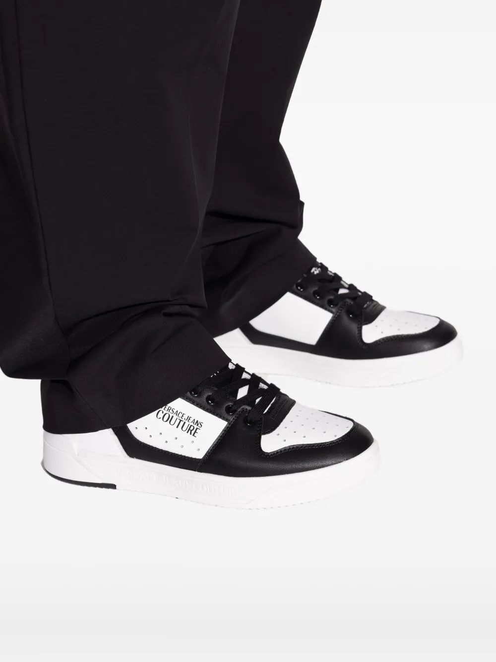 Versace Jeans Couture Logo-print Sneakers In White