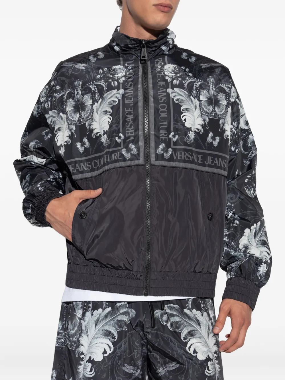 ★VERSACE JEANS COUTURE★ヘリンボーンニットジャケット★ ☆VERSACE JEANS COUTURE☆ヘリンボーンニットジャケット