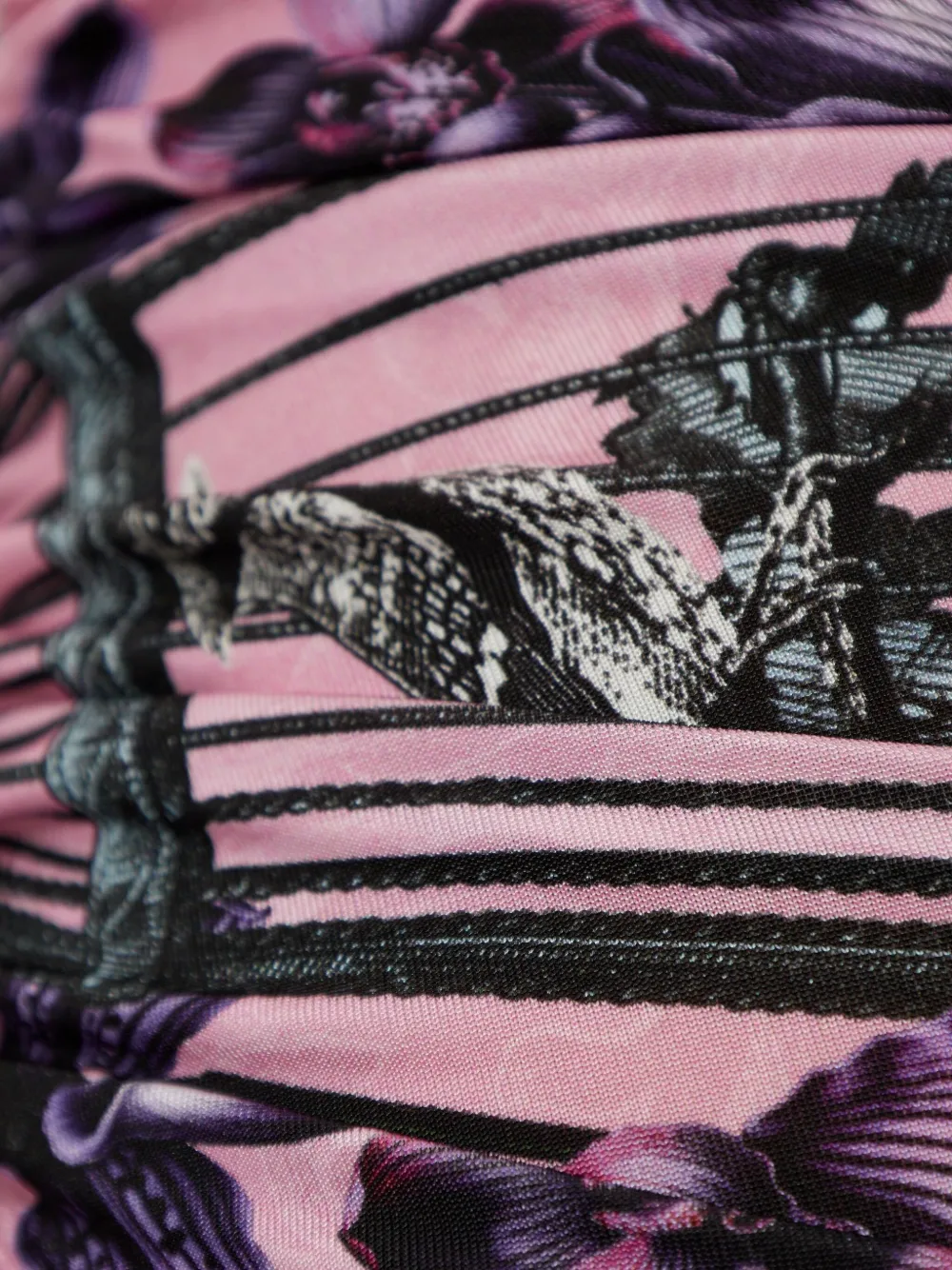 Versace Jeans Couture Midi-jurk met hoge hals en vogelkooiprint Roze