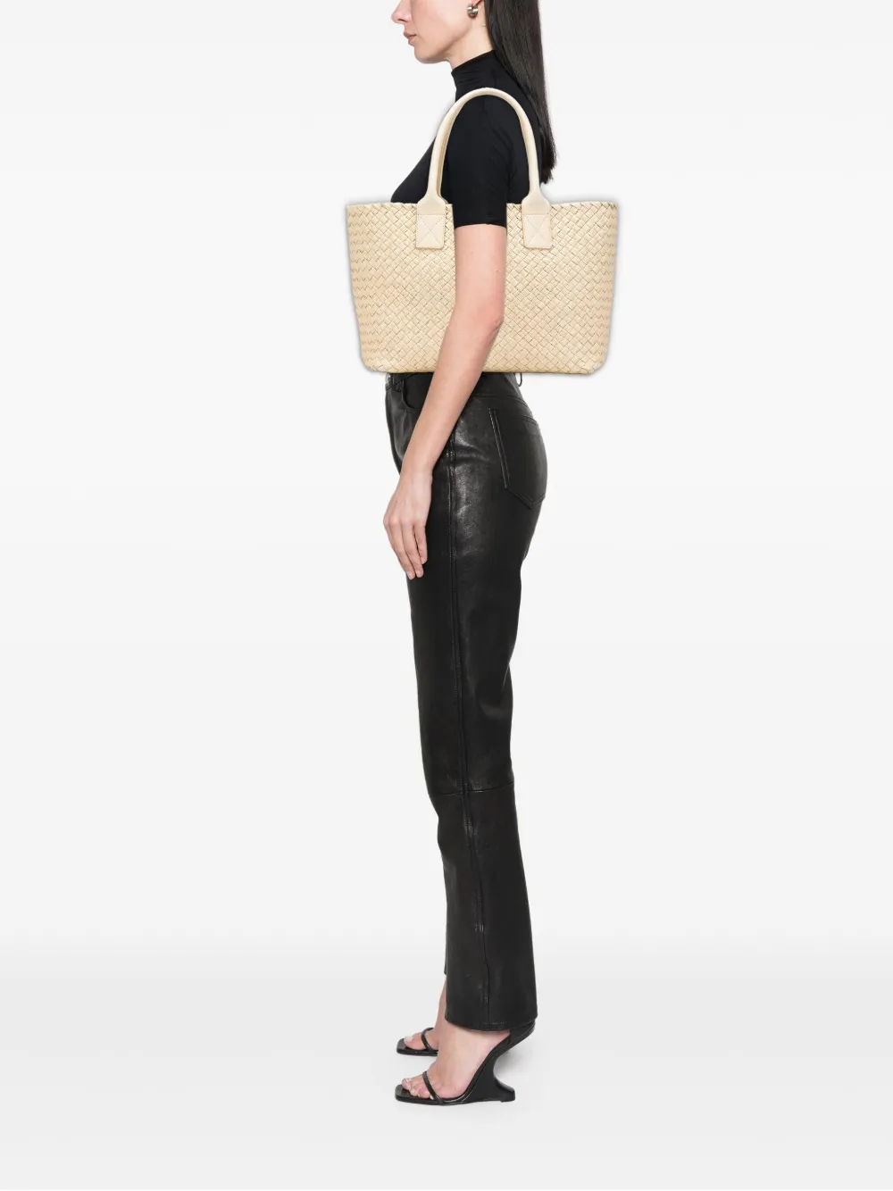 Bottega Veneta Pre-Owned 2007-2011 Small Lambskin Intreccio Cabat tote bag | Pre-Owned | Image 2