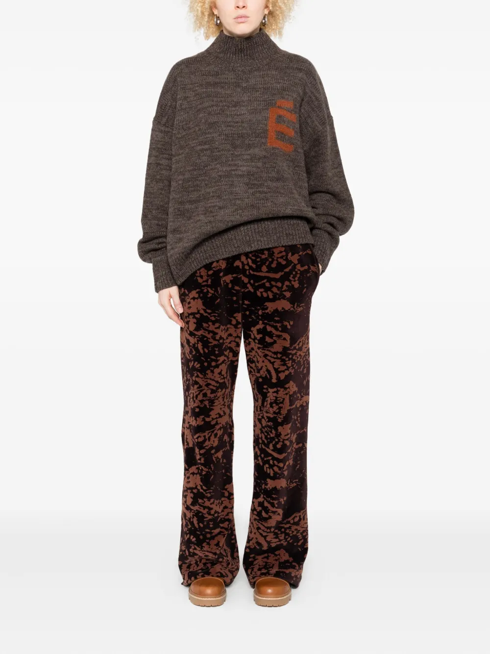 Etudes Studio Funnel-neck Logo Sweater In Brown