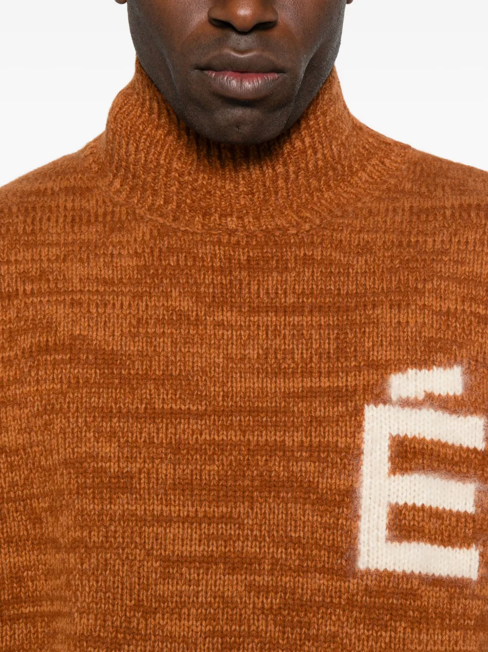 Etudes Studio Logo-jacquard Funnel-neck Jumper In Brown