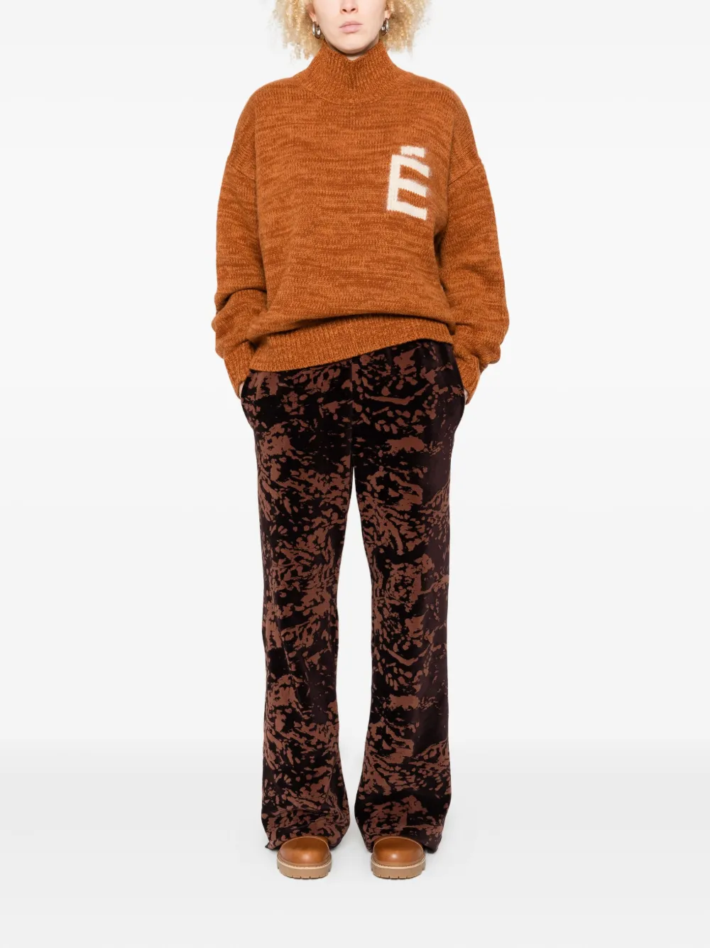 Etudes Studio Logo-jacquard Funnel-neck Jumper In Brown