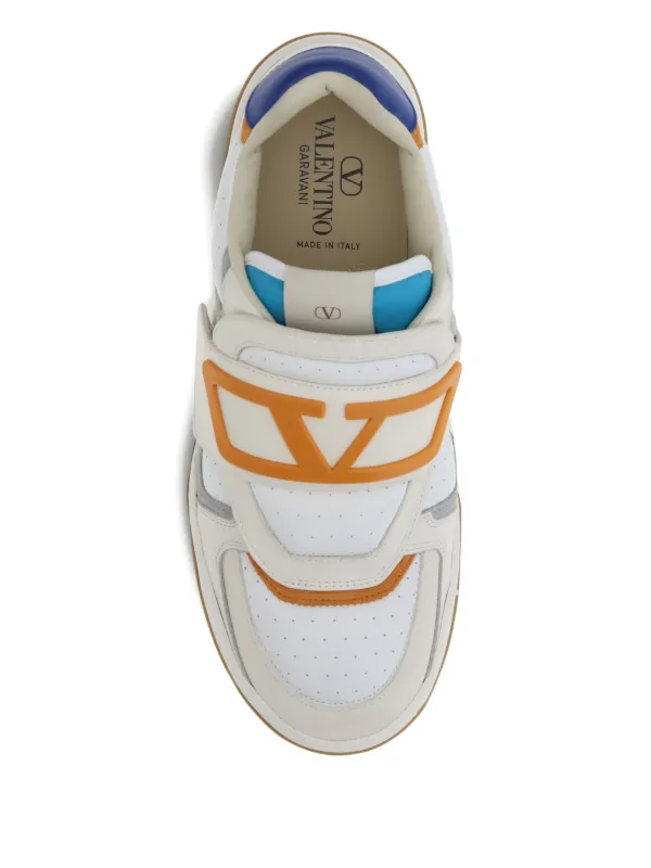 Valentino Garavani Vロゴ シグネチャー スニーカー | ニュートラル