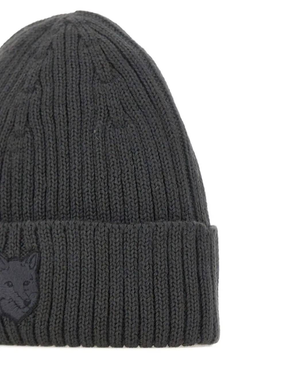 Maison Kitsuné fox-head ribbed beanie Grijs