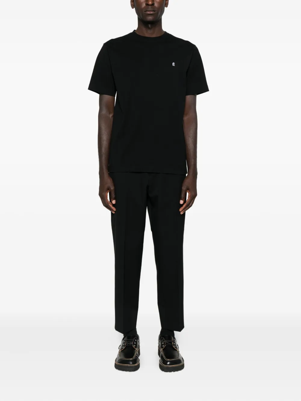 Études Studio É logo-embroidered t-shirt - Zwart