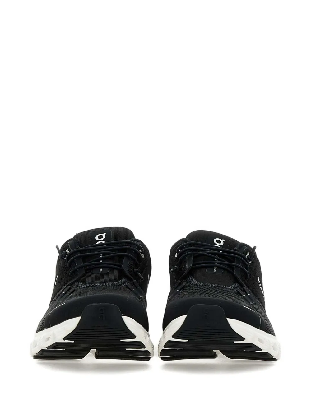 On Running Cloud trainers Black