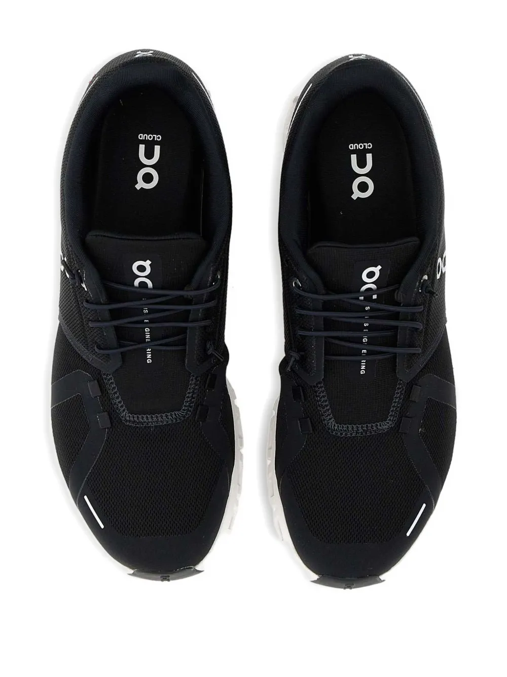 On Running Cloud trainers Black
