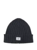 C.P. Company ribbed logo-patch beanie - Grey