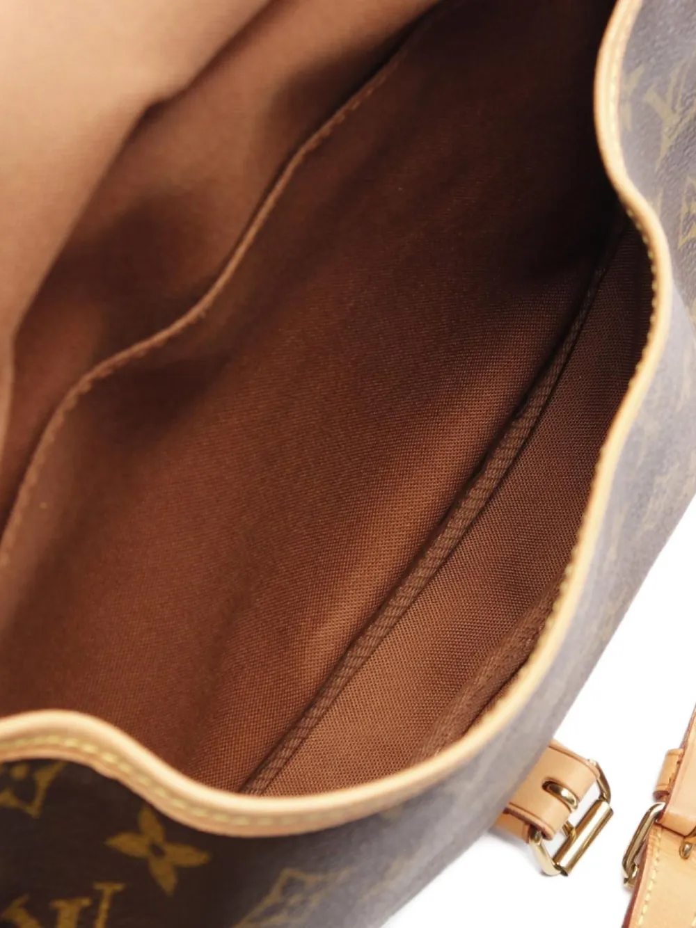 Pre-owned Louis Vuitton 2003 Saumur 30 Shoulder Bag In Brown