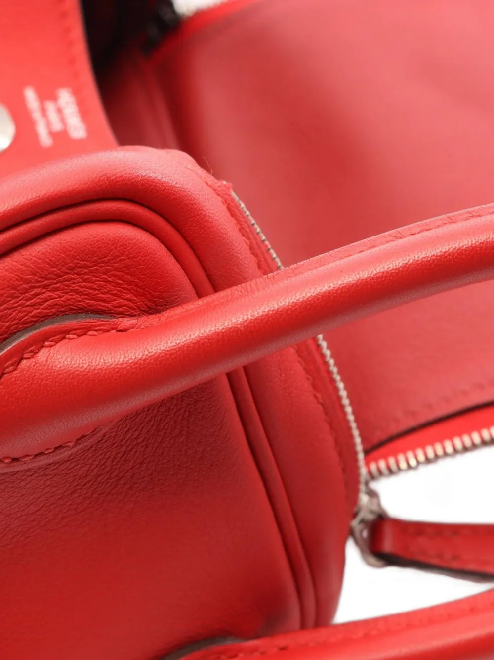 Pre-owned Hermes 2021 Mini Lindy Shoulder Bag In Red