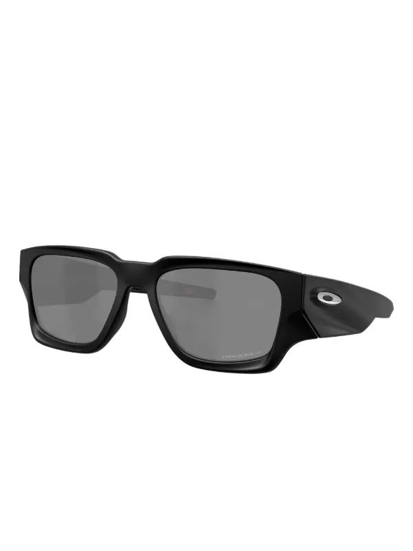Oakley Instagator prism-lens Sunglasses | Black | FARFETCH