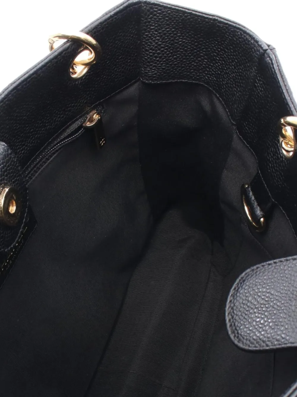 Pre-owned Chanel 2003-2004 Matelasse Chain Shoulder Bag In Black