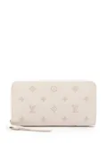 Louis Vuitton Pre-Owned 2021 monogram zip wallet - Neutrals