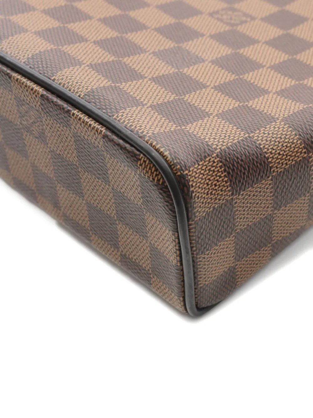 Pre-owned Louis Vuitton 2017 District Mm Shoulder Bag In Brown