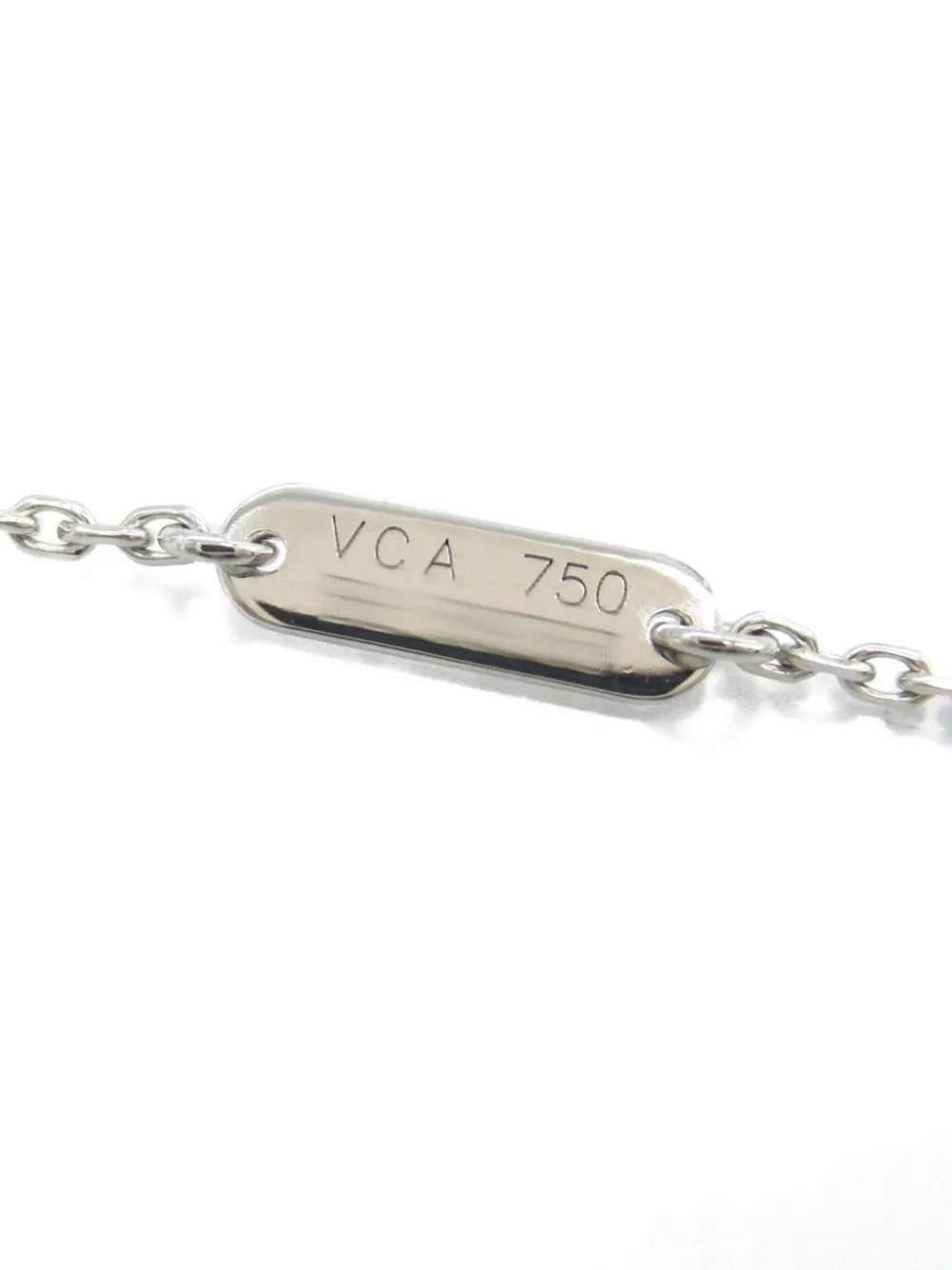 Pre-owned Van Cleef & Arpels 2010s 18k White Gold Boutonniere Diamond Necklace In Silver