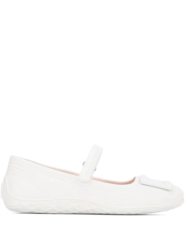Roger Vivier Viv フラットシューズ | ホワイト | FARFETCH JP