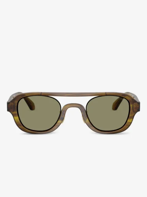 Giorgio Armani lunettes de soleil à monture géométrique