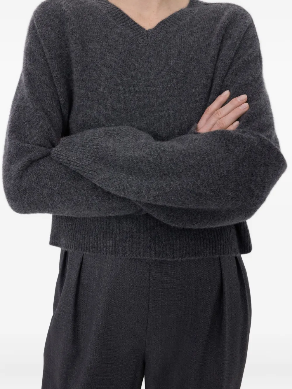 Loulou De Saison V-neck Sweater In Gray