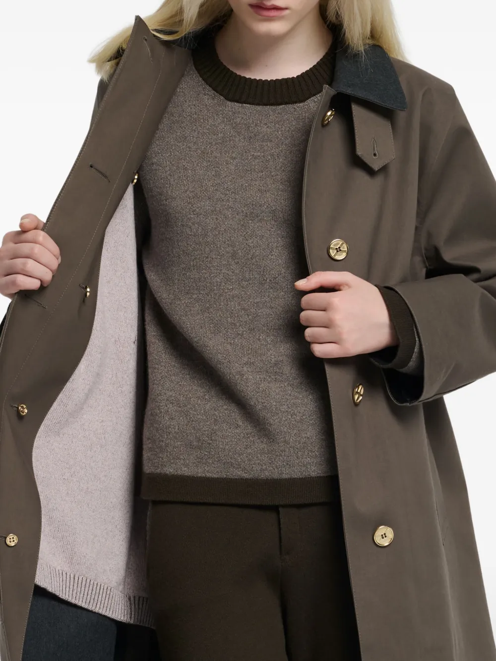 Barrie Regenjas met contrasterende kraag en knoopsluiting Bruin