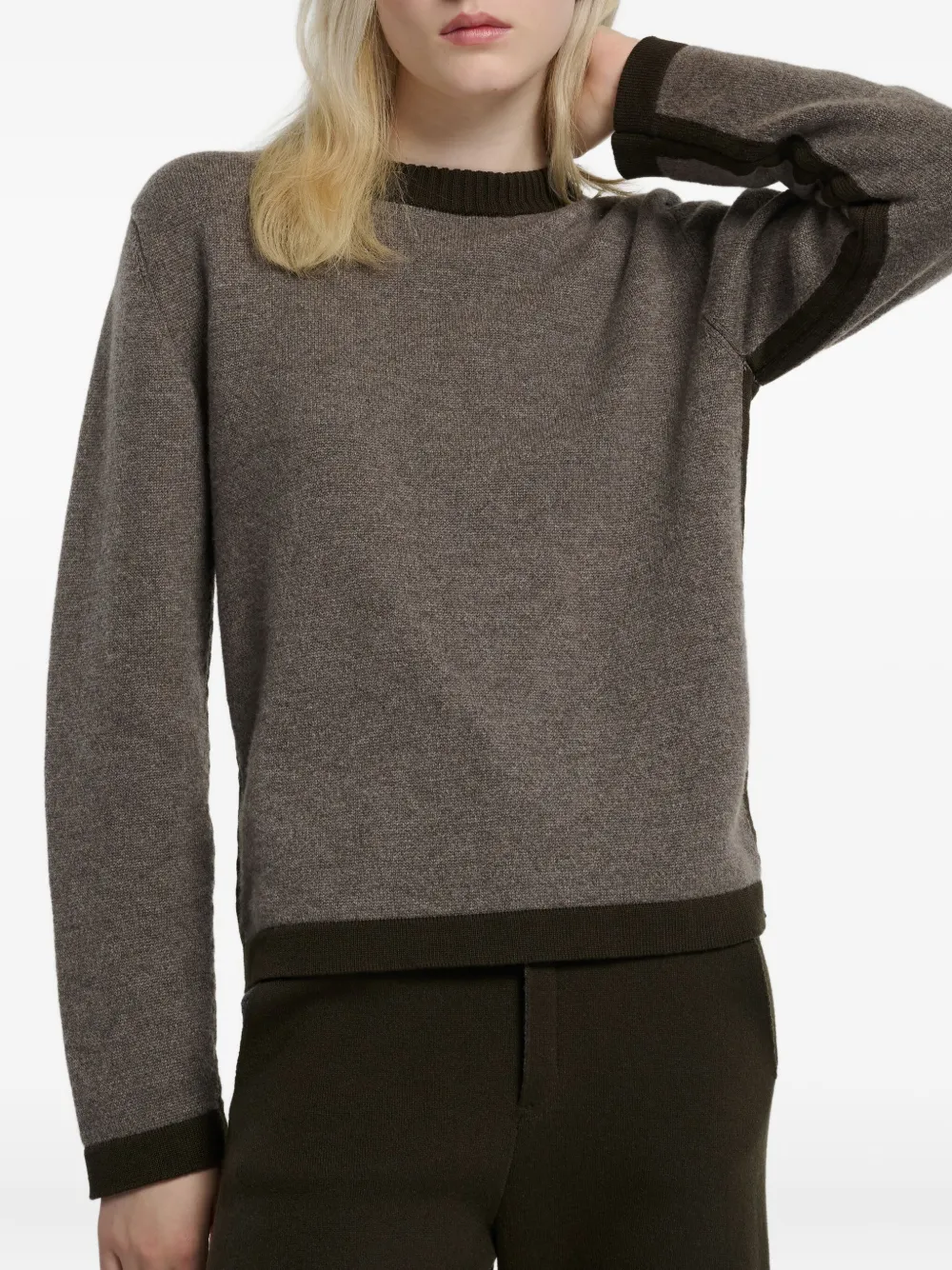 Barrie Round-neck Cashmere Sweater In Brown