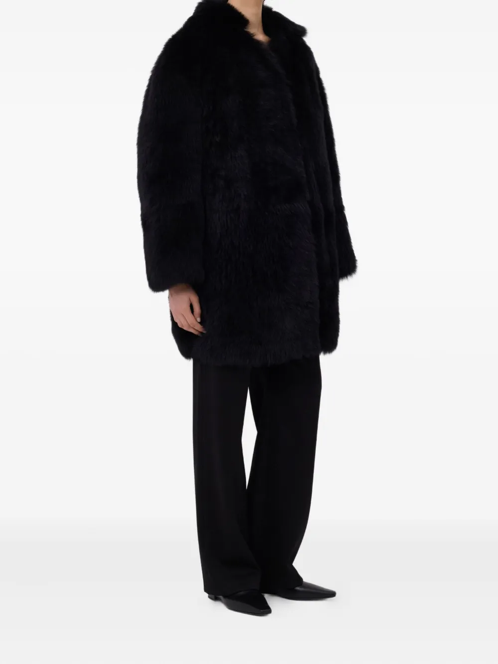 Loulou De Saison Shearling Spread-collar Coat In Black