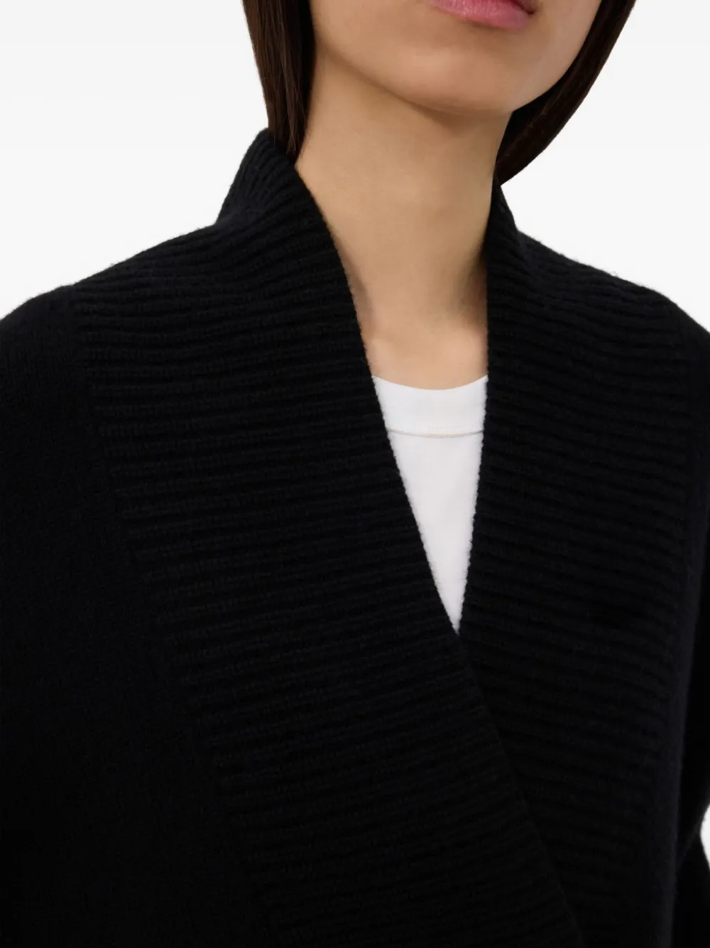 Loulou De Saison Ribbed V-neck Sweater In Black