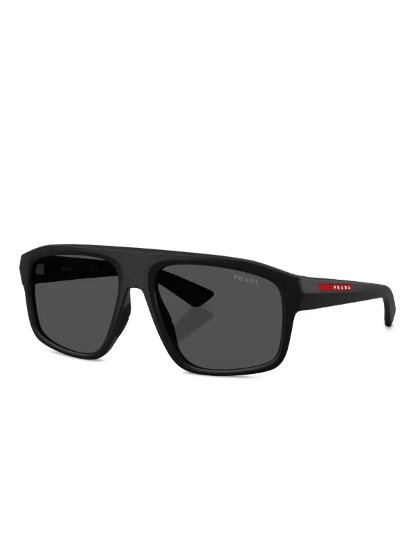 Prada Eyewear スクエアフレーム サングラス | ブラック | FARFETCH JP