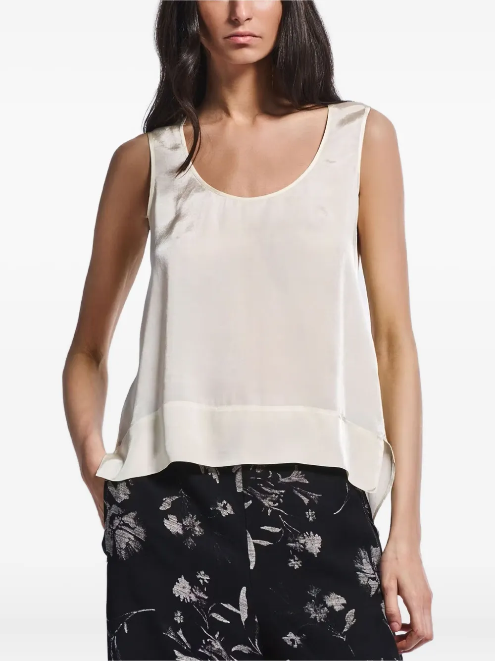 High curved hem top - Beige