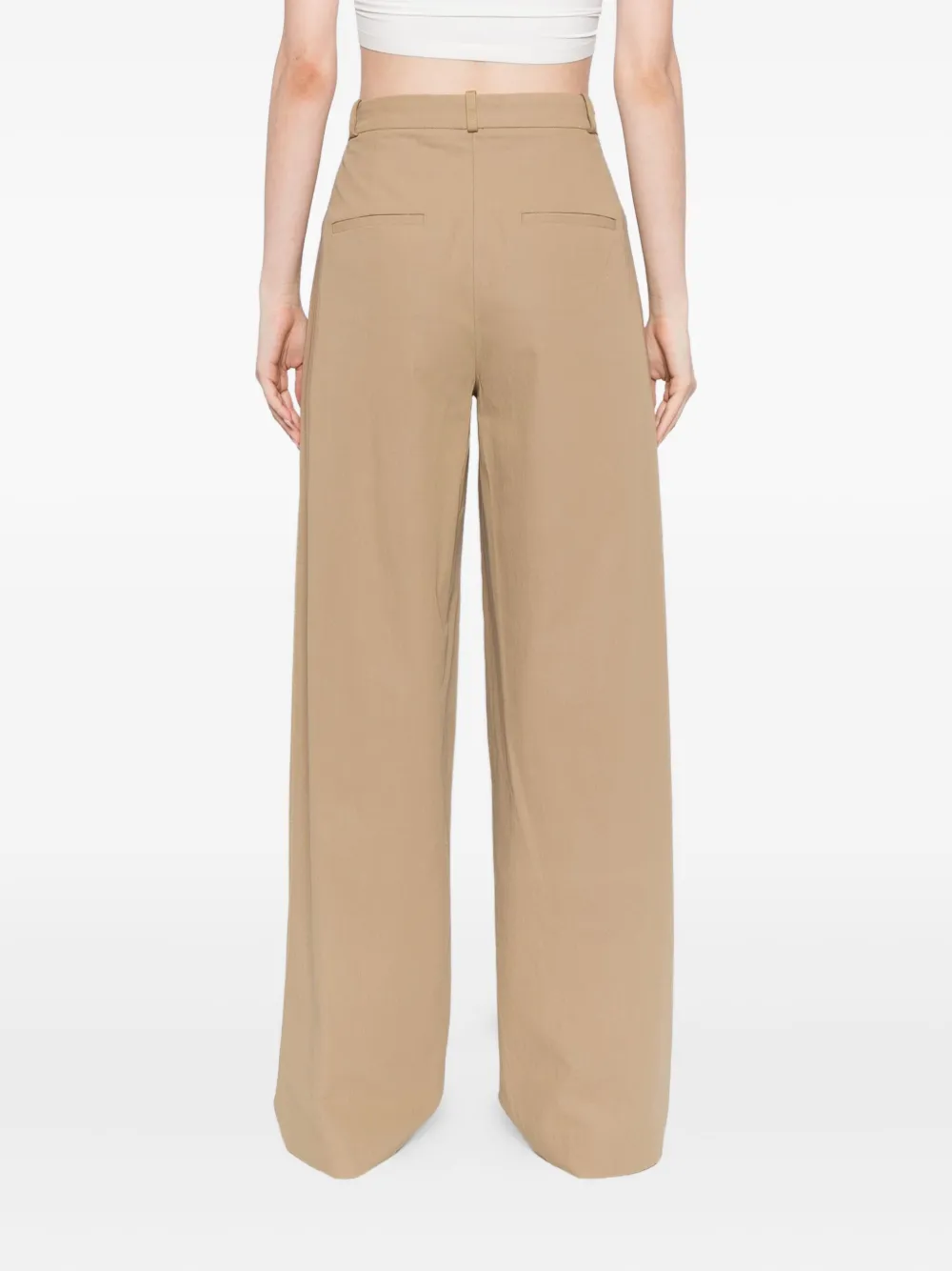 Vince Mid Waist Pleat Front Trousers Fawn In Brown