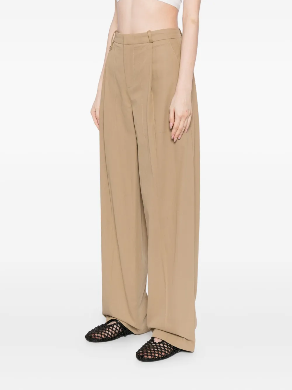 Vince Mid Waist Pleat Front Trousers Fawn In Brown