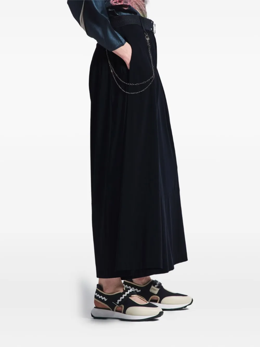 High pleated chain-detail trousers - Zwart