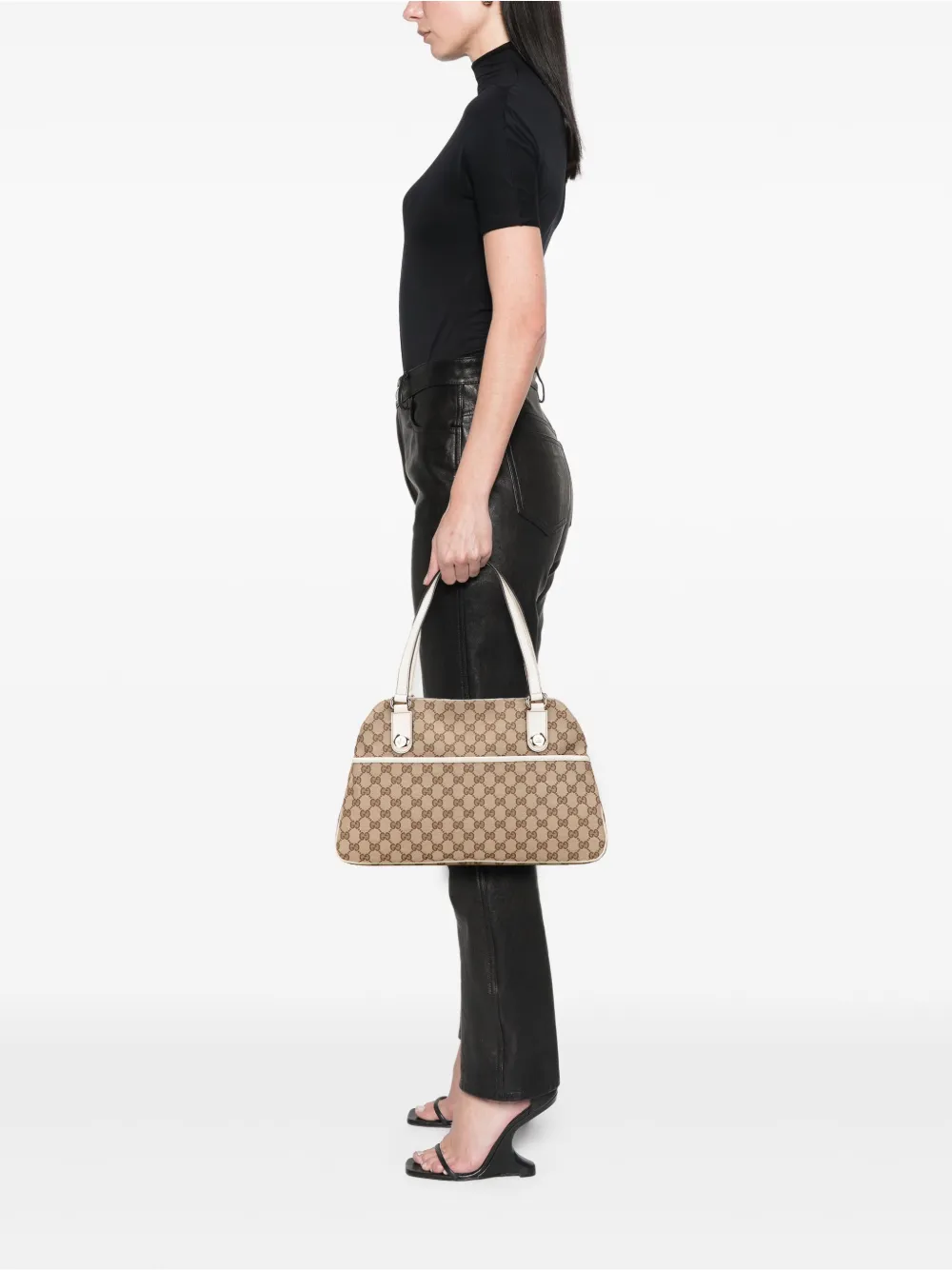 Pre-owned Gucci 2000-2015 Gg Canvas Charmy Shoulder Bag In Brown