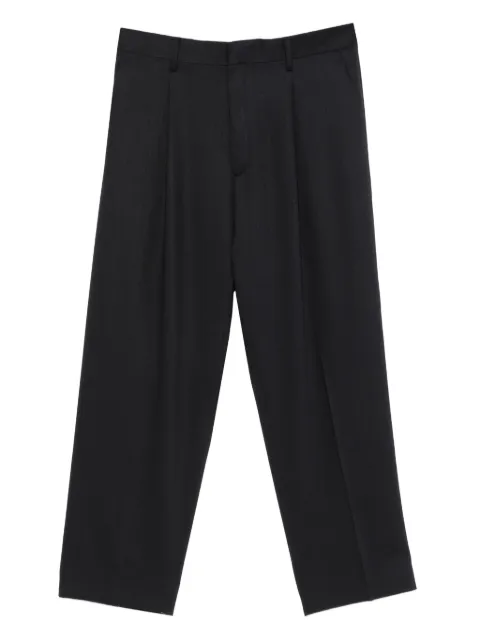 Costumein pleated trousers
