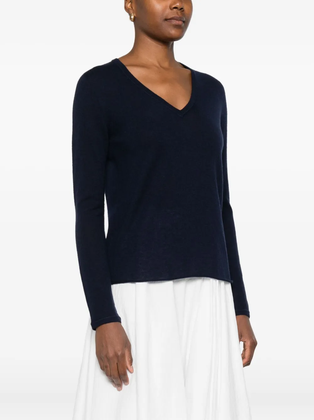 Majestic Cashmere V-neck Sweater With Cropped Relaxed Fit In Blue
