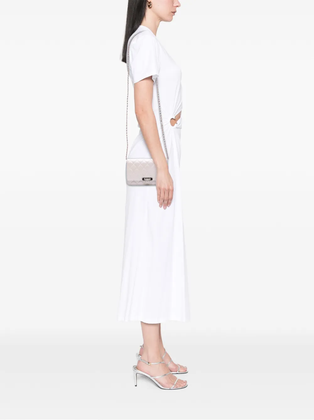 CHANEL Pre-Owned 2019 Quilted Caviar Golden Class Wallet On Chain crossbody bag | Pre-Owned | Image 2