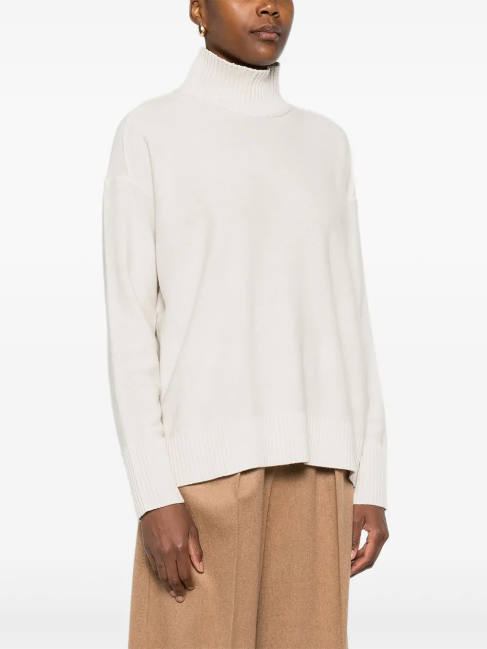 Antonelli Geribbelde trui met hoge hals Beige
