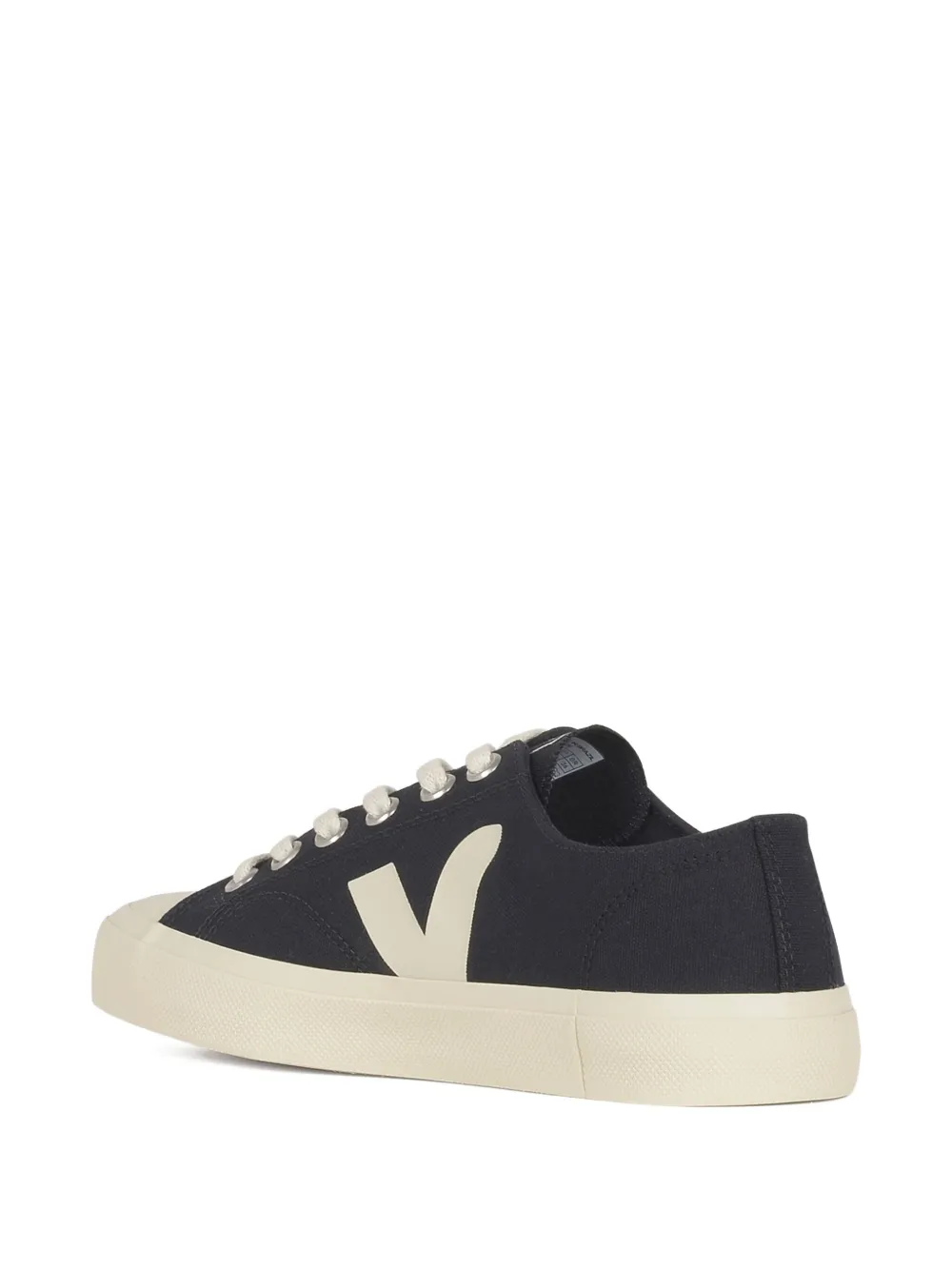 VEJA WATA II v-logo sneakers Black