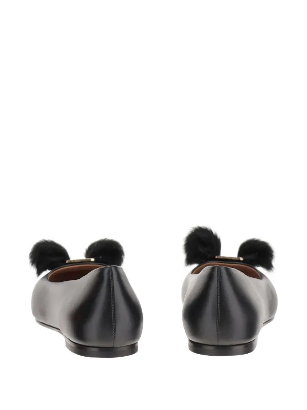 Ferragamo ブラック フラットシューズ ヴァラリボン Ferragamo ヴァラリボン フラットシューズ | ブラック | FARFETCH JP