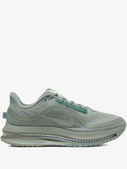 Nike Pegasus Premium sneakers