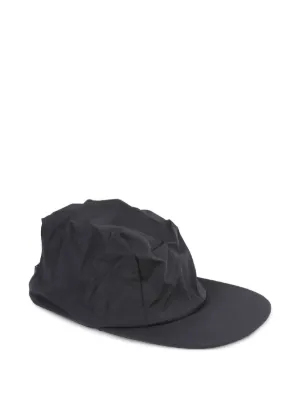 HOMME PLISSÉ ISSEY MIYAKE ブラックキャップ Homme Plissé ISSEY MIYAKE Pleats Cap Black for Men | UJNG