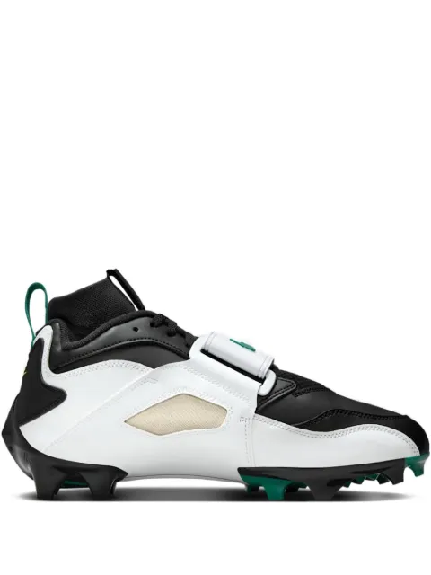 Nike Air Diamond Turf TD Sneakers