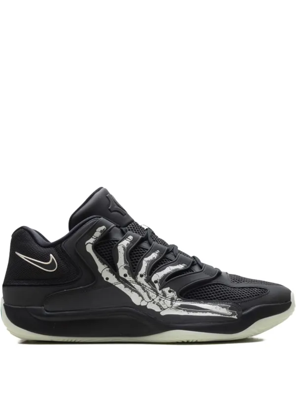 Nike KD18 Skeleton Print スニーカー | ブラック | FARFETCH JP