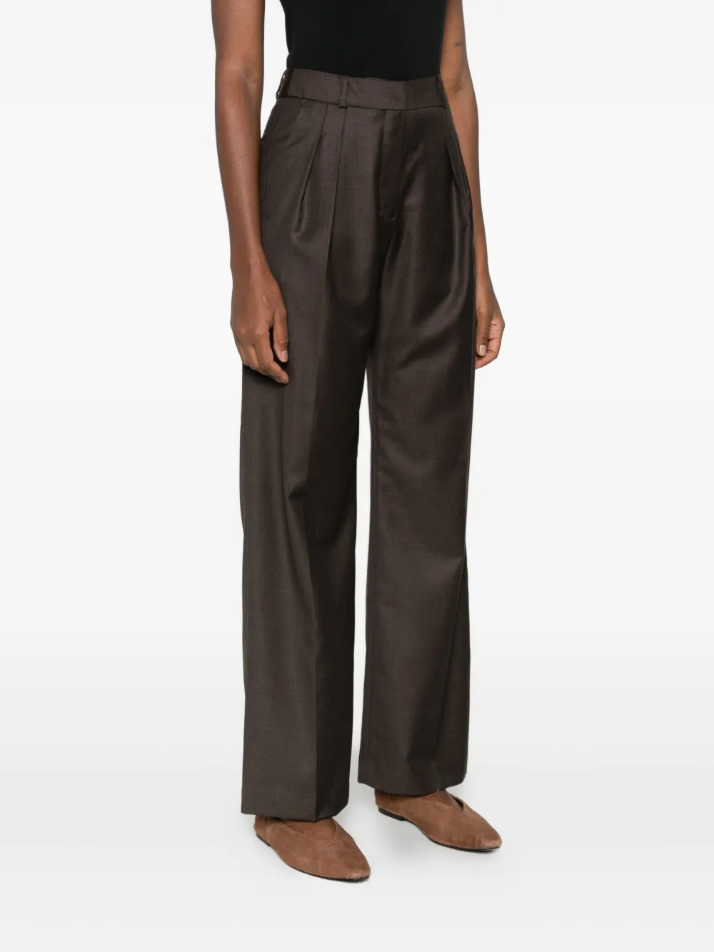 Loulou De Saison Pleated-front Trousers In Brown