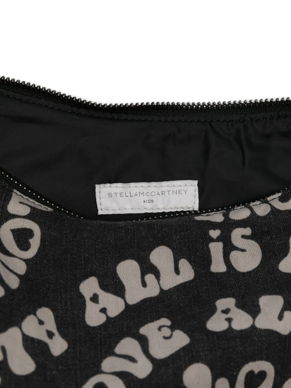 爱心印花半月形单肩包