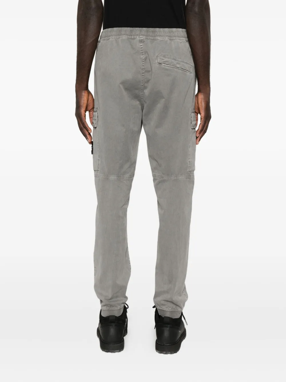 Stone Island Pantalone Cargo Con Patch Logo In Gray