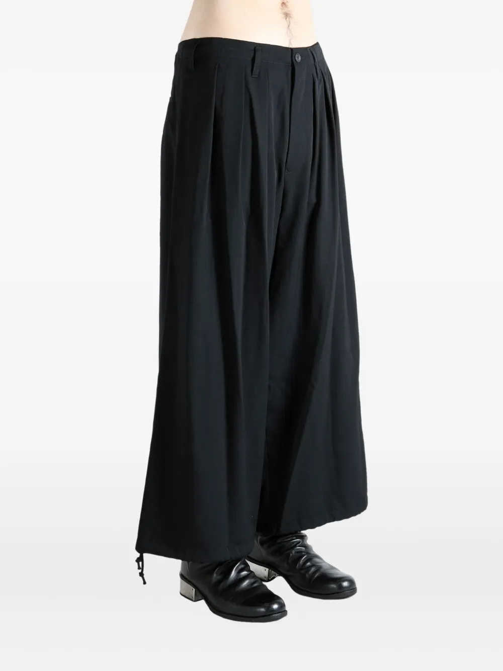 Yohji Yamamoto Pleated Trousers In Black