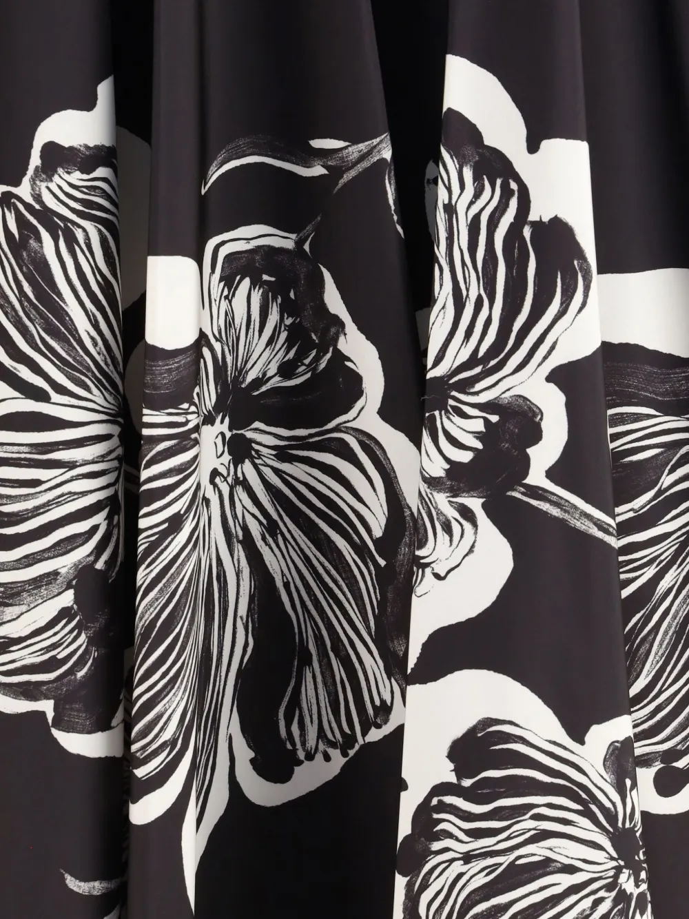 Sara Roka Midi Skirt With Floral Print In Black