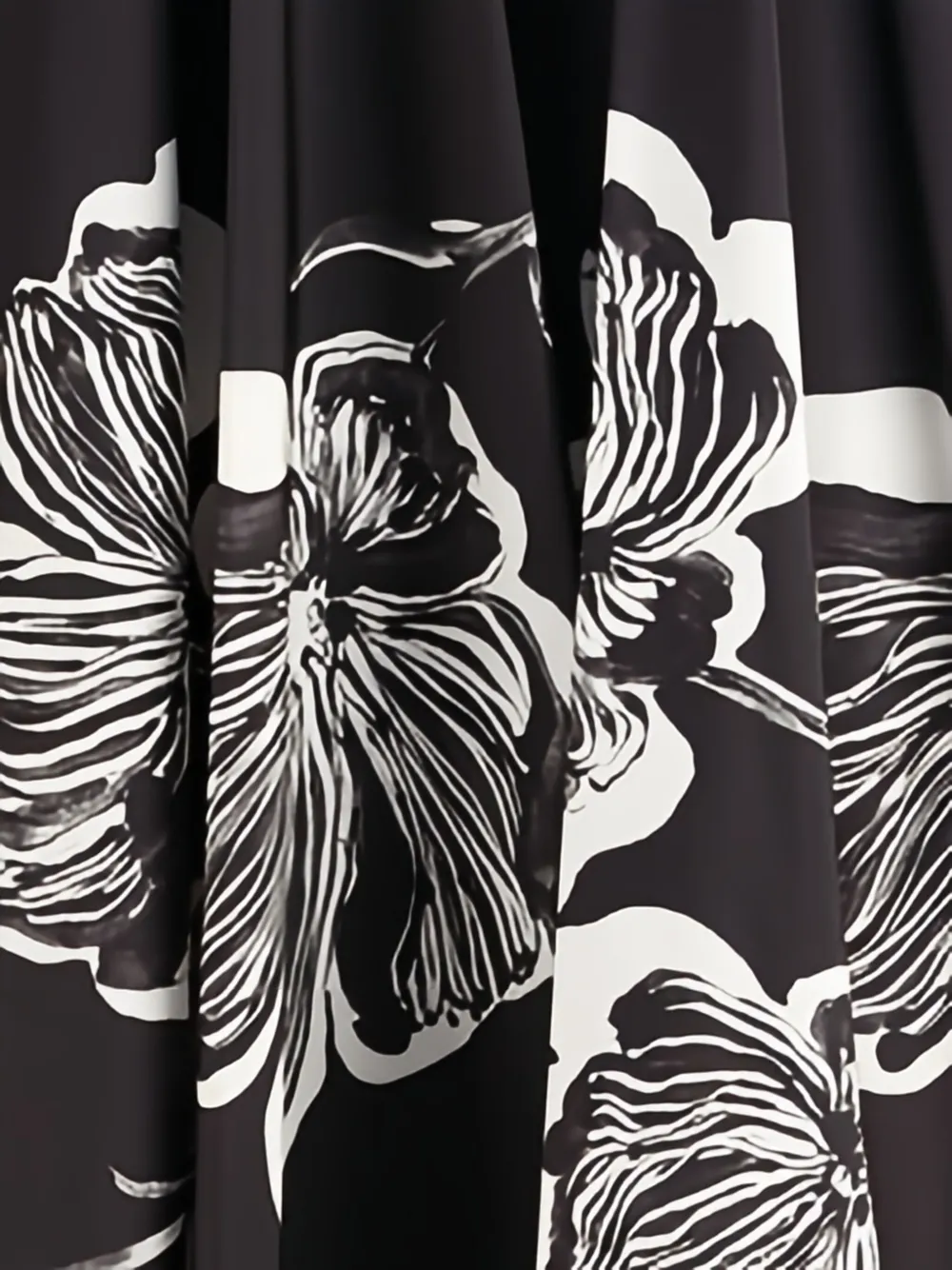 Sara Roka Midi Skirt With Floral Print In Black