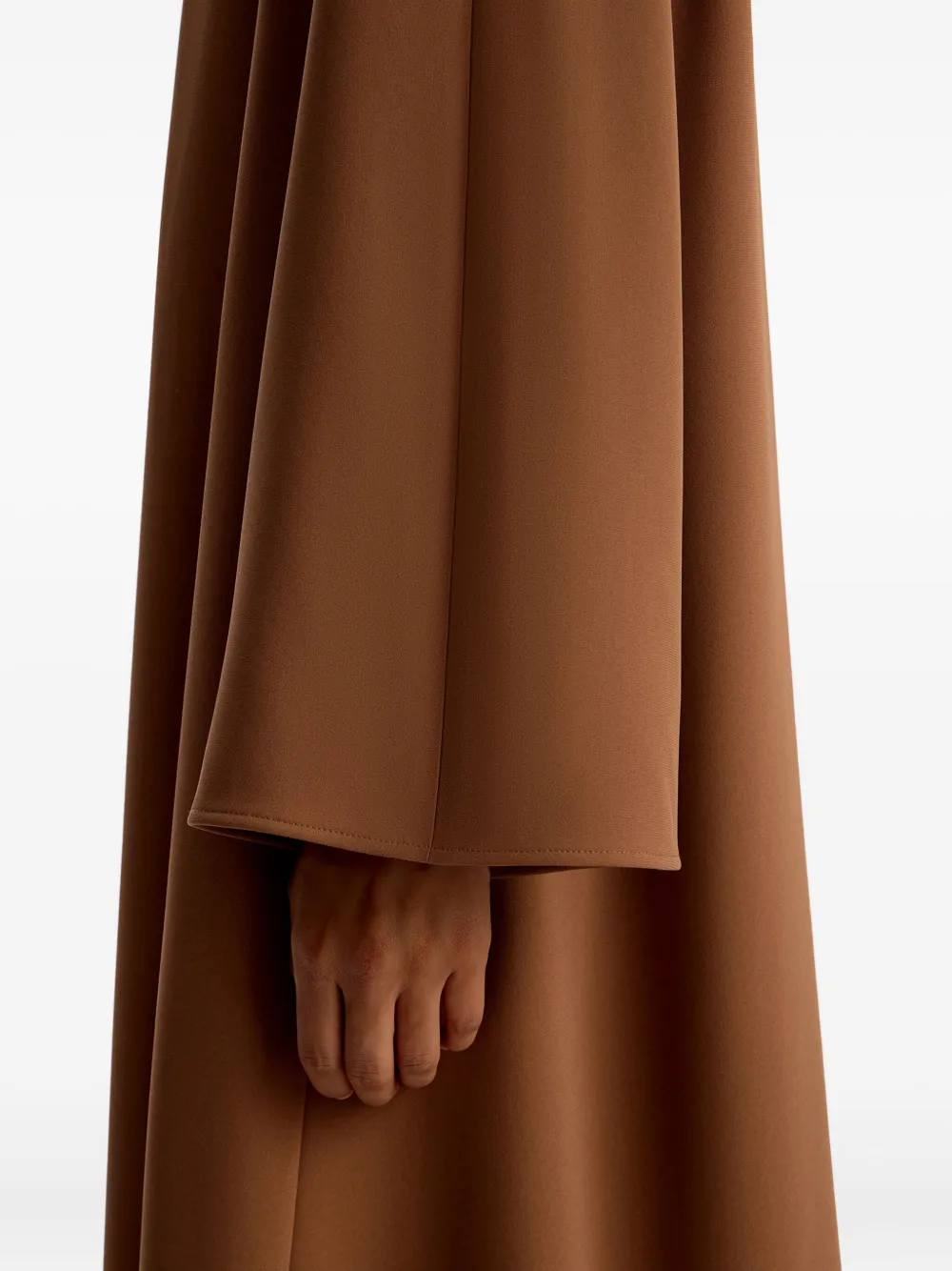 12 STOREEZ Geplooide maxi-jurk met hoge hals Bruin